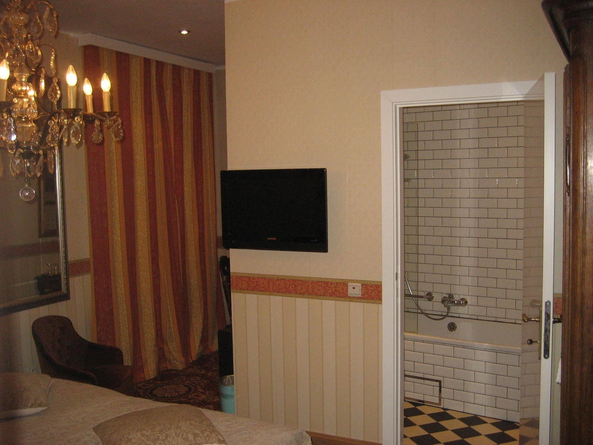 Avenue Hotel By F-Hotels Blankenberge Bagian luar foto